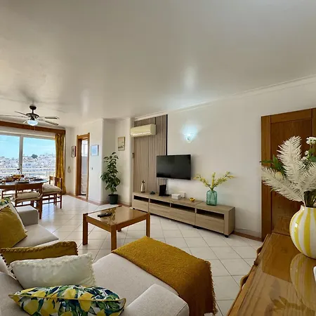 דירה Amazing View 2 With Pool By Homing